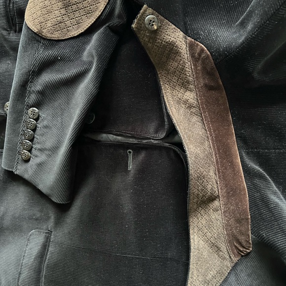 GUCCI Man’s black corduroy jacket w/ brown leather textured collar and elbows - Picture 13 of 17